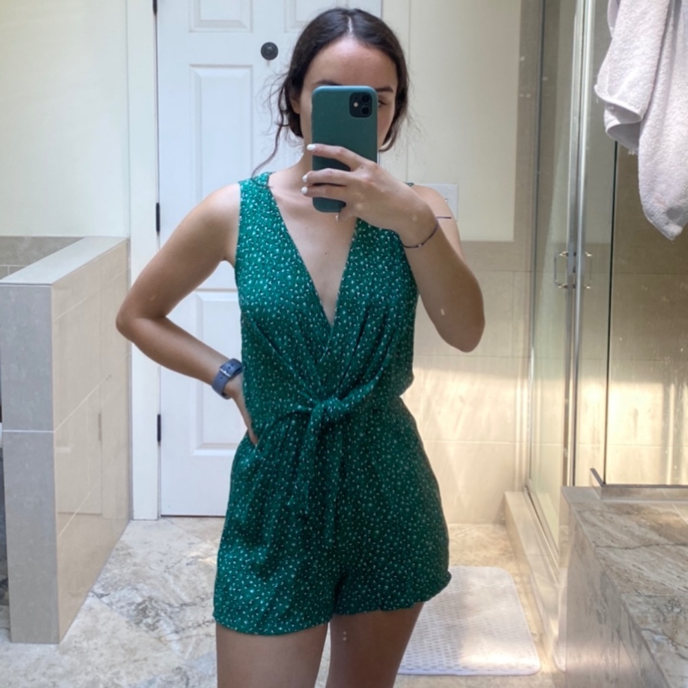 Francesca's Edith Front Knot Romper
